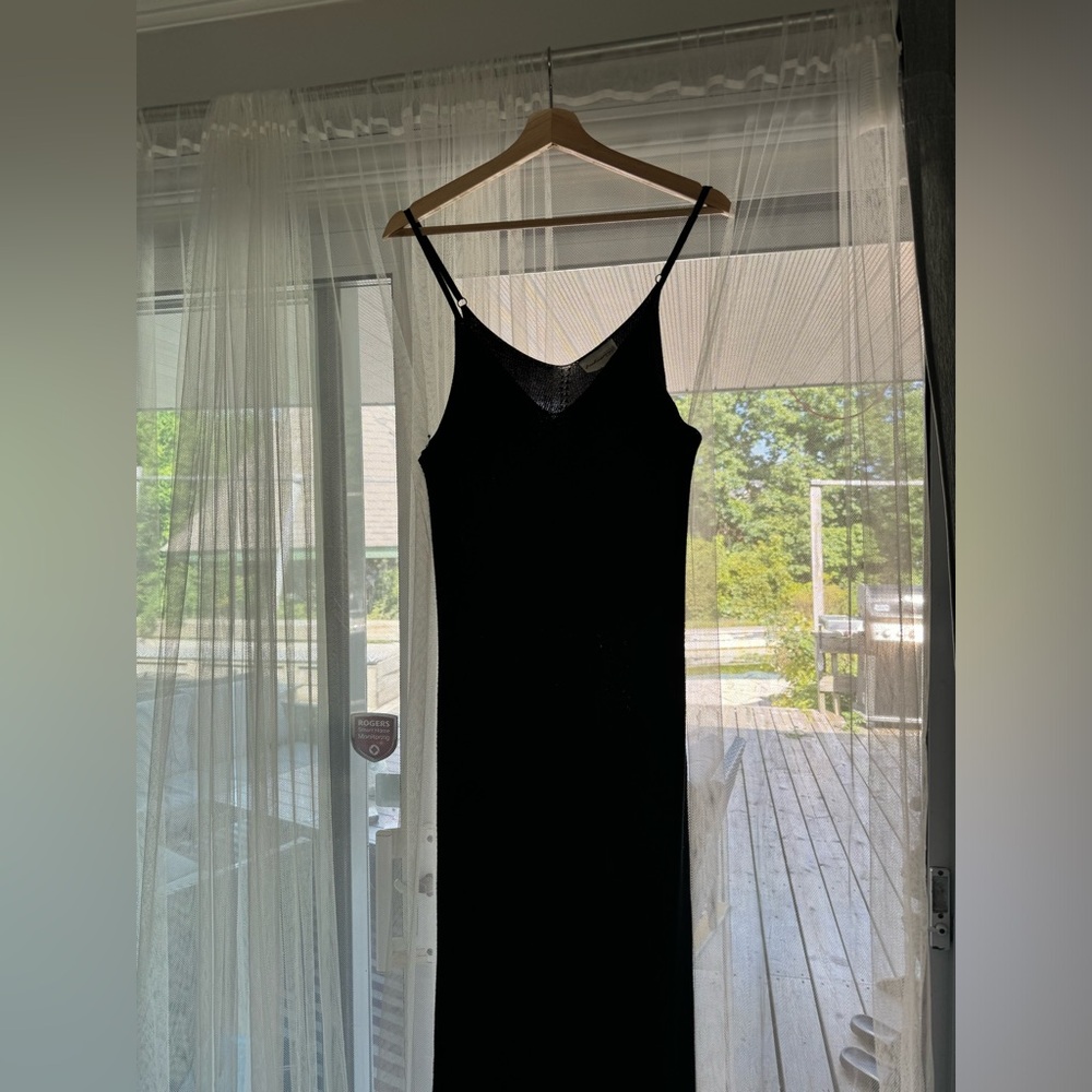 Black knotted dress